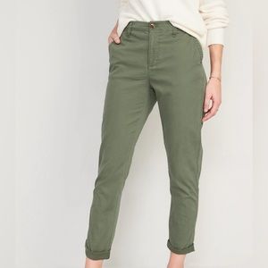 GAP Girlfriend Khaki Chino